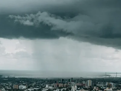 Inmet emite alerta para formação de ciclone e tempestades no Sul do Brasil a partir de quinta-feira