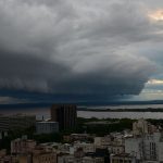 Chuva e frio devem marcar votação no Sul, com alertas de tempestades em Paraná, Santa Catarina e Rio Grande do Sul
