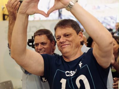 Esquerda é superada em vários estados no primeiro turno, mas Rio Grande do Sul, Paraná e Santa Catarina elegem governadores do PL