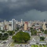 Inmet emite alerta para tempestades e chuvas isoladas no Sul do Brasil nesta quarta-feira
