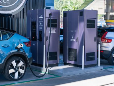 Crescimento de Eletropostos no Brasil: Infraestrutura de Recarga Acompanha Avanço dos Veículos Elétricos