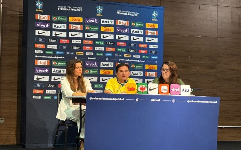 Governo e CBF lançam campanha para combater a violência contra mulheres no futebol durante amistoso Brasil x Argentina