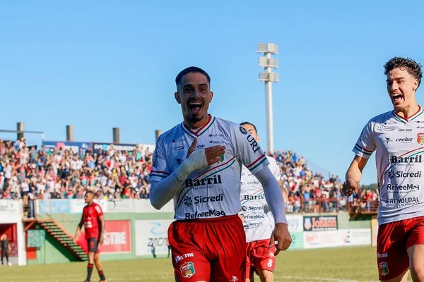 União Frederiquense empata com Brasil de Pelotas na semifinal da Série A2 em jogo marcado por protocolo de racismo e presença de VAR